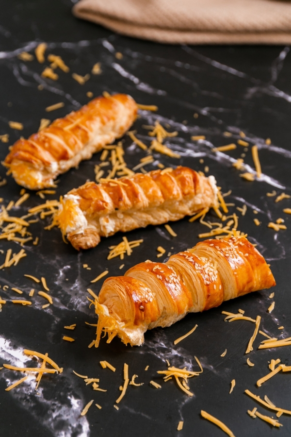 Cheddar sajtos roló